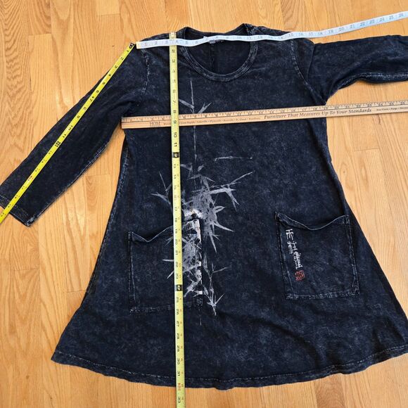 Jess & Jane Black Acid Wash Patch Pockets Tunic Top Size M Asian Print Lagenlook - Picture 10 of 11